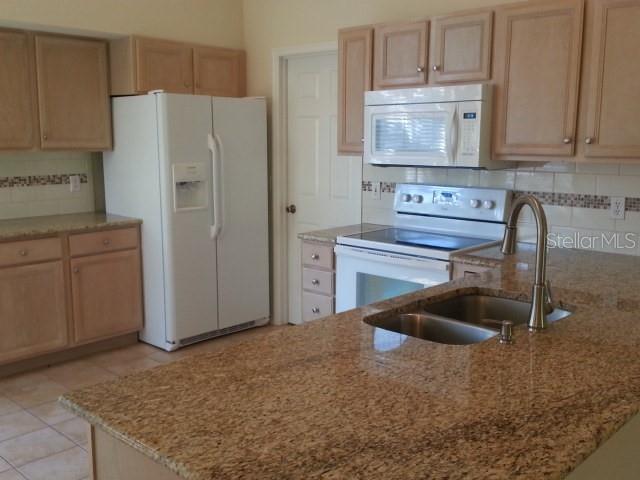 Image 4 of 13 For 861 Paddington Terrace