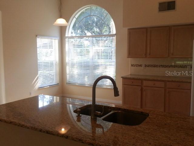 Image 5 of 13 For 861 Paddington Terrace