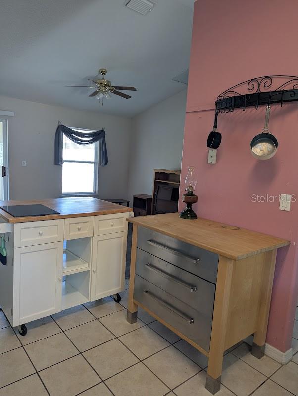 Image 21 of 47 For 108 Twin Lake Circle