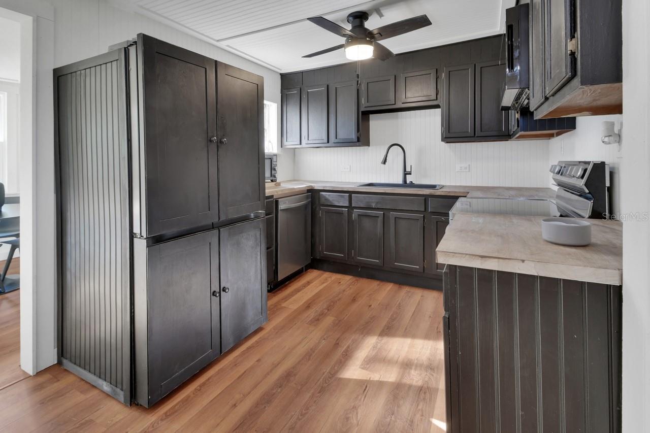 Image 10 of 24 For 133 Lucie Avenue