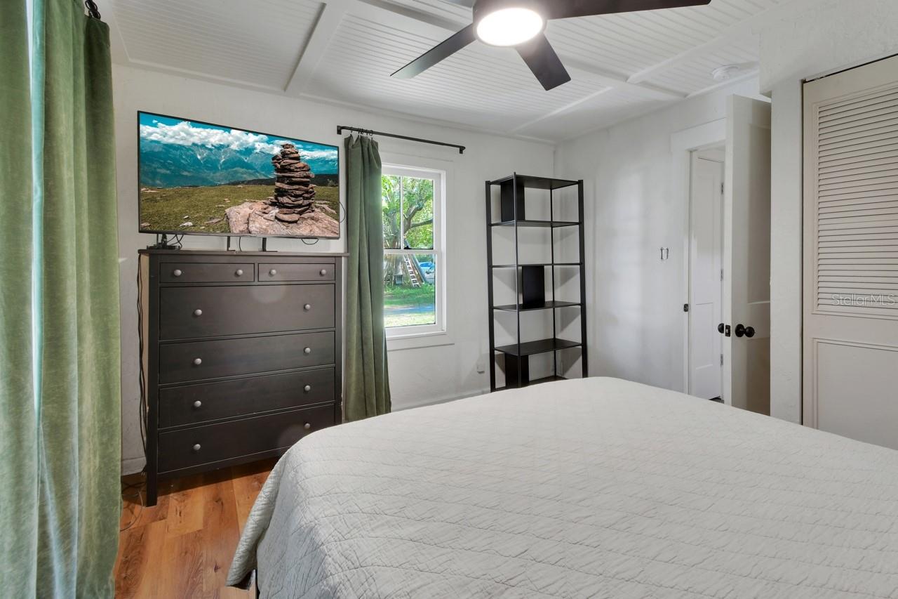 Image 13 of 24 For 133 Lucie Avenue