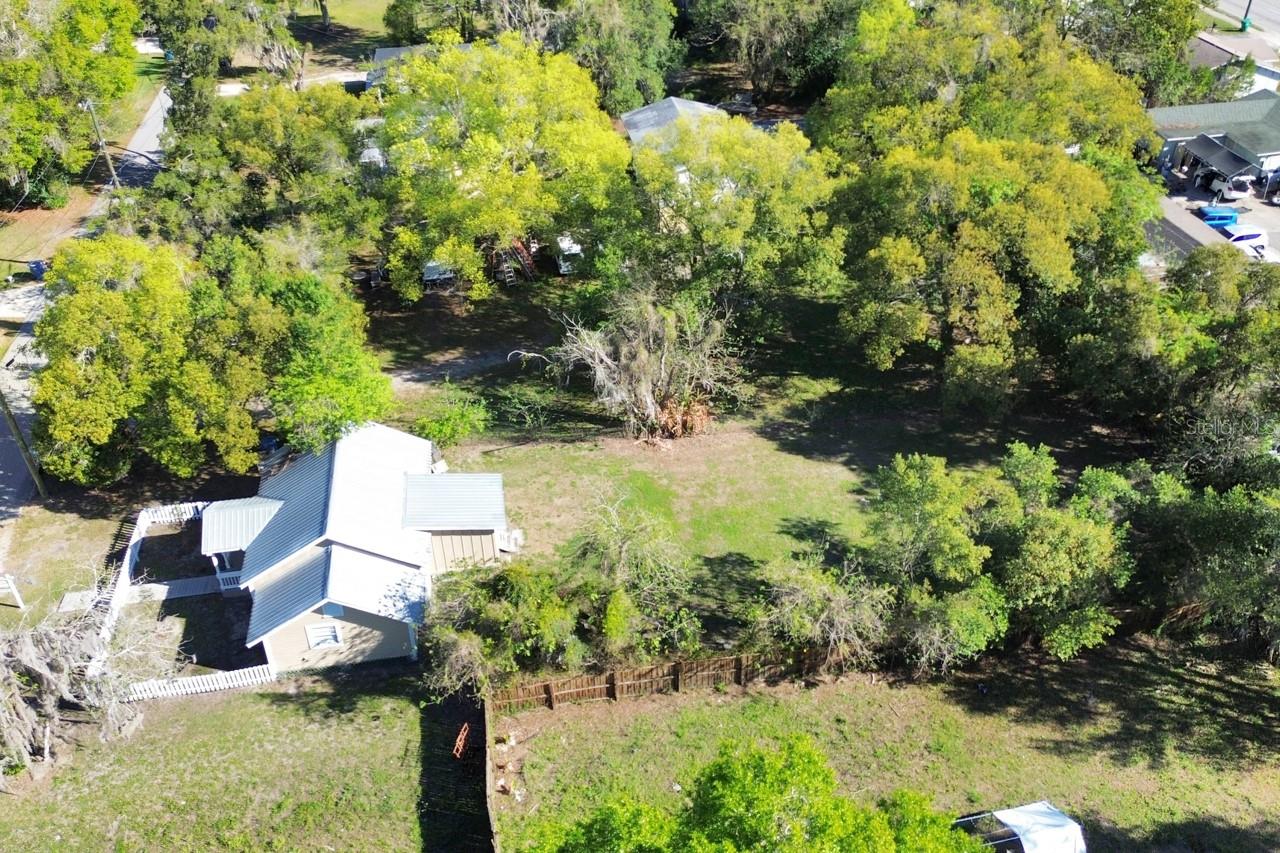 Image 19 of 24 For 133 Lucie Avenue