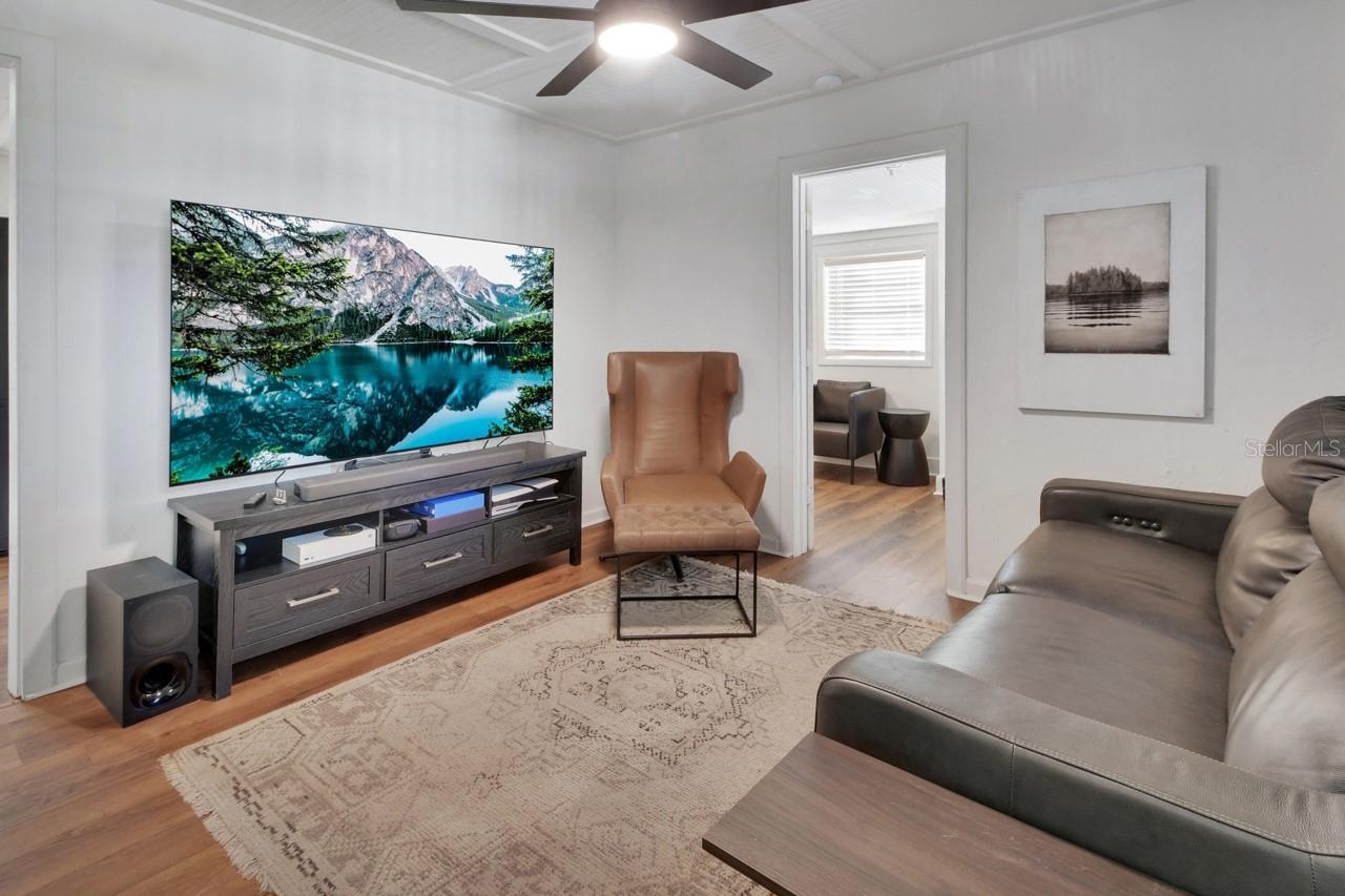 Image 5 of 24 For 133 Lucie Avenue