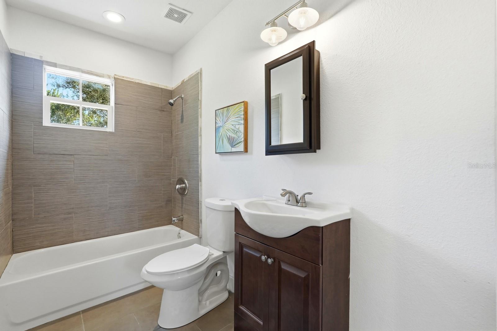 Image 21 of 44 For 1325 Ginsberg Drive