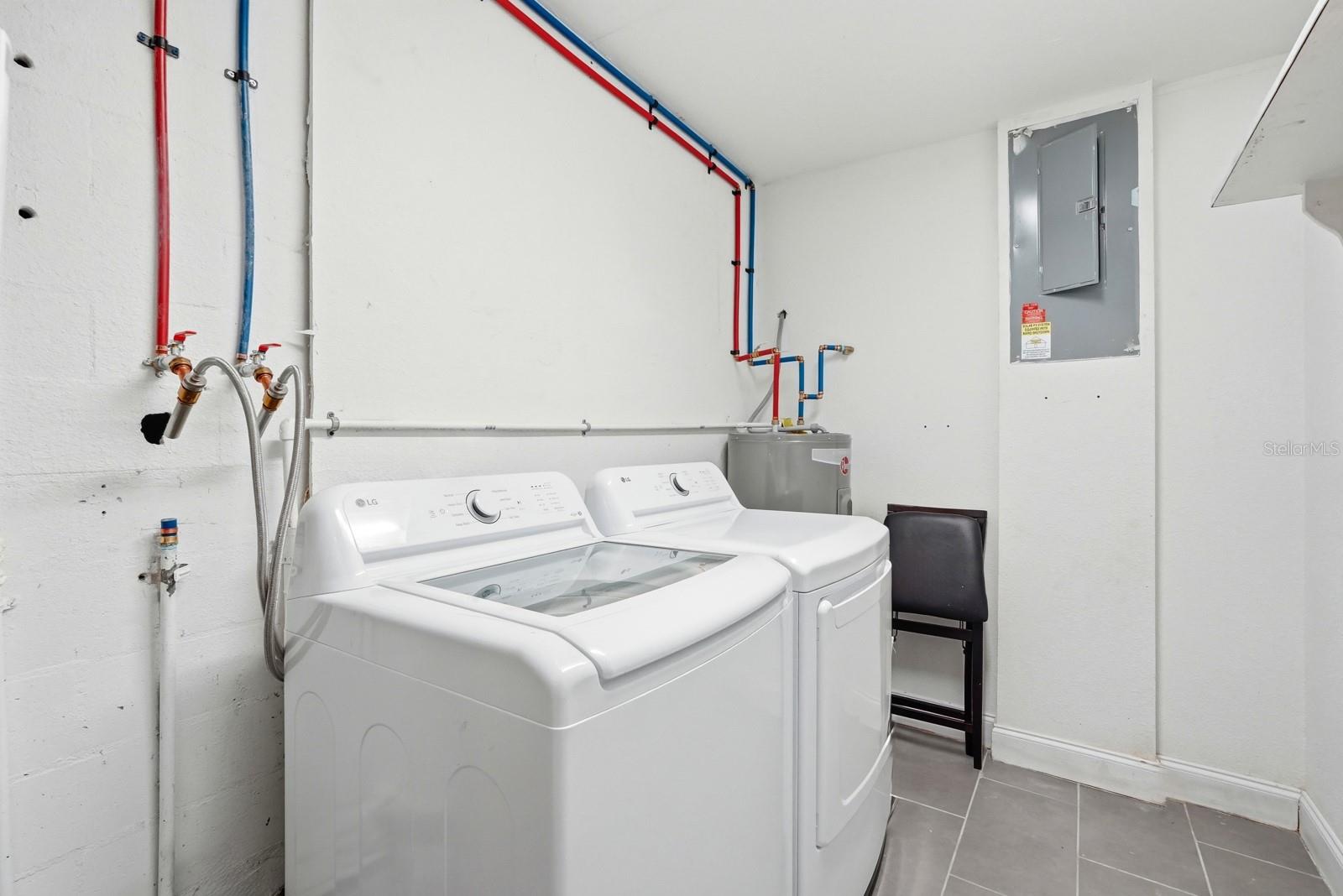 Image 24 of 44 For 1325 Ginsberg Drive