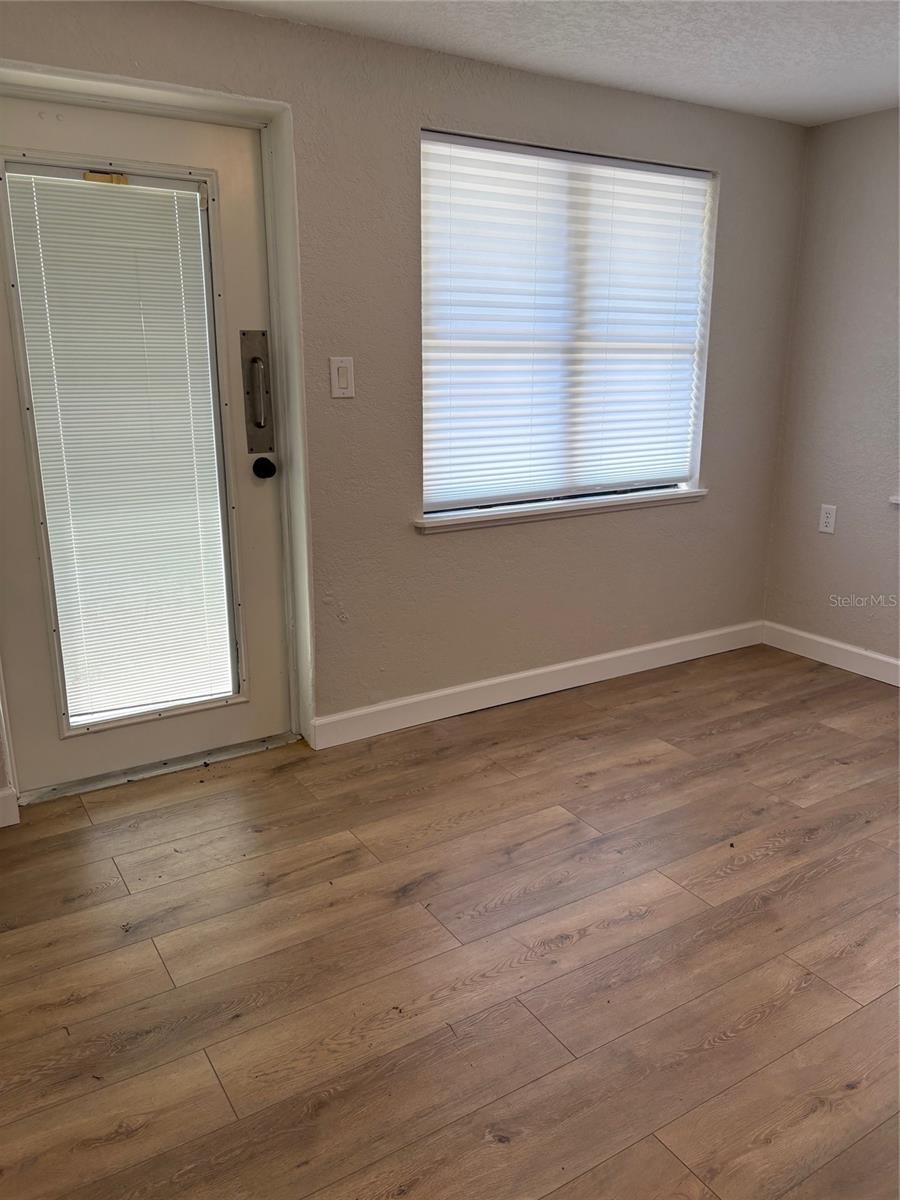 Image 8 of 21 For 312 Palmetto Avenue