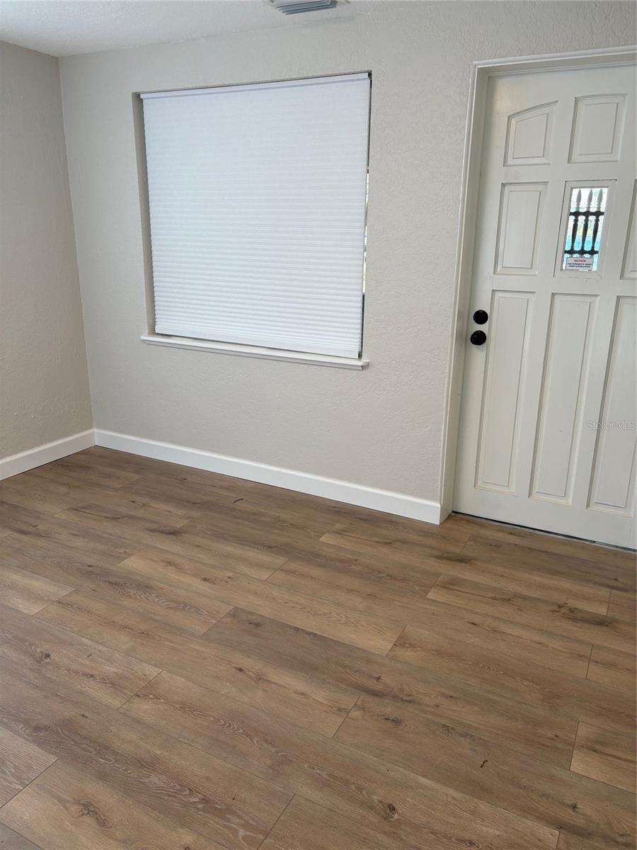 Image 9 of 21 For 312 Palmetto Avenue