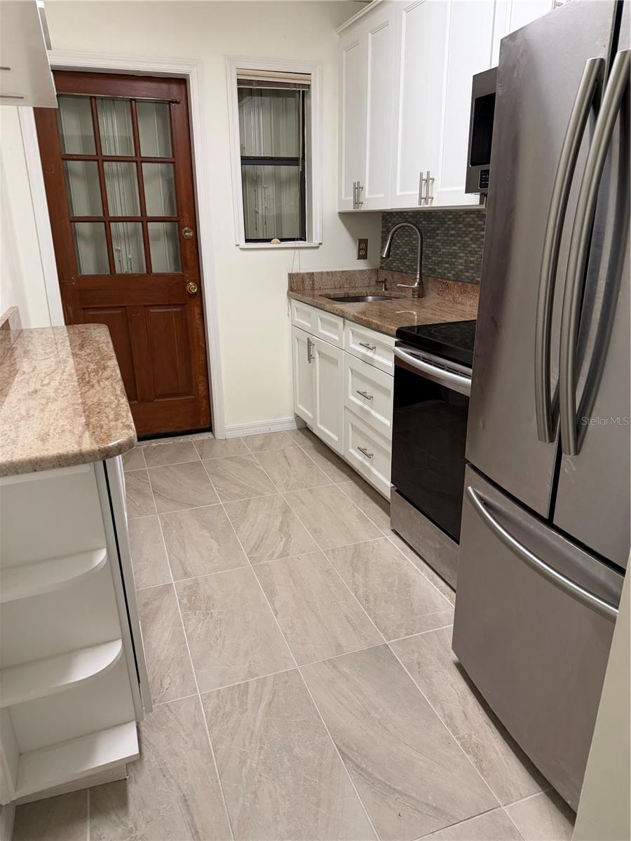 Image 10 of 22 For 787 Flamingo Drive B