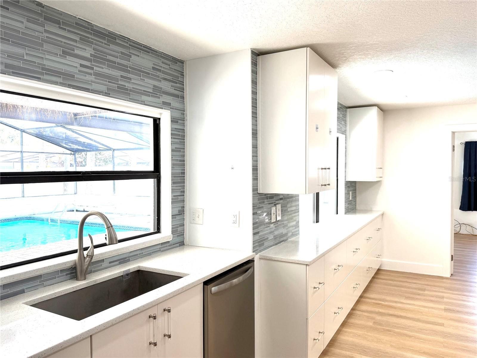 Image 6 of 13 For 1325 Mollie Road