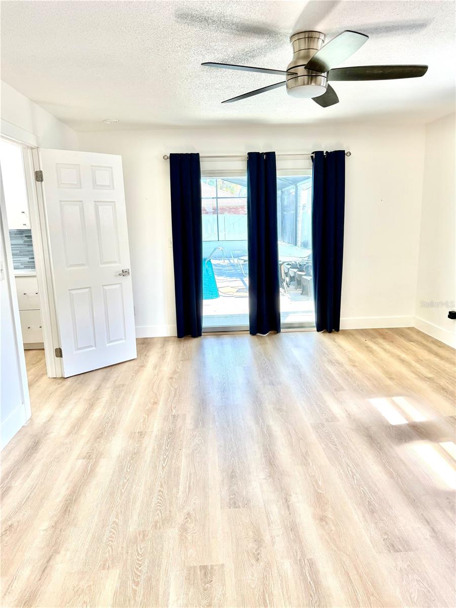 Image 8 of 13 For 1325 Mollie Road