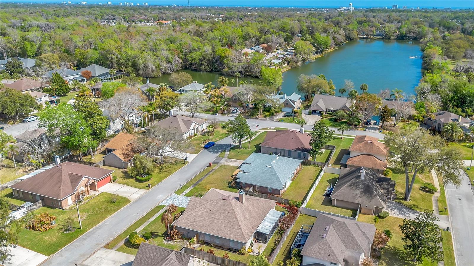 Image 35 of 37 For 5 King Edward Drive