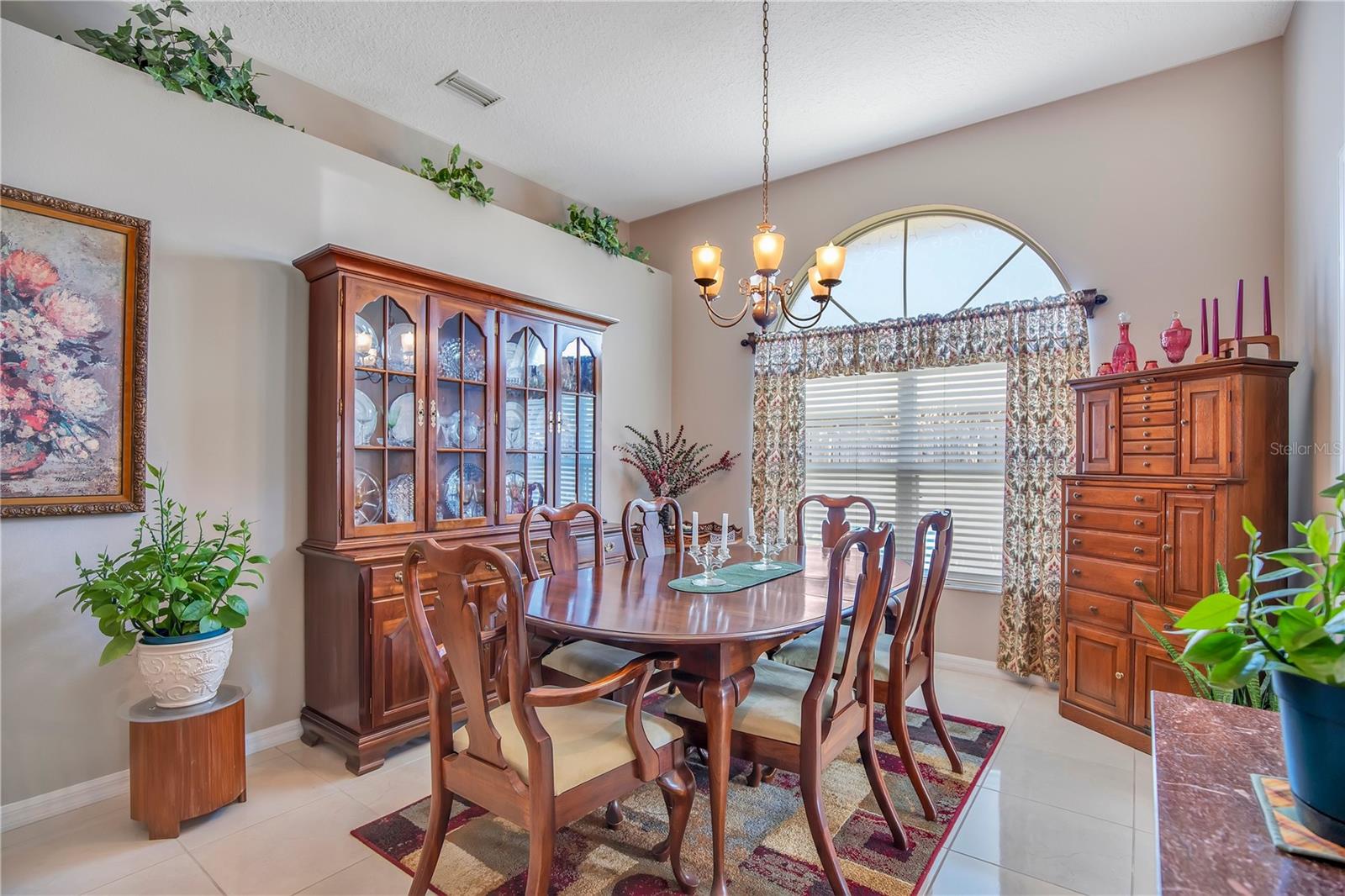 Image 8 of 37 For 5 King Edward Drive