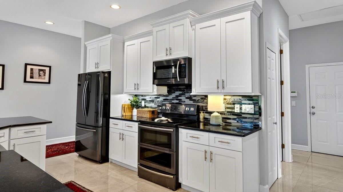 Image 24 of 50 For 804 Millstream Lane