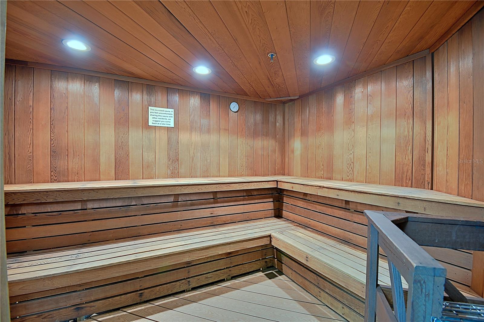 Image 36 of 50 For 4 Oceans West Boulevard 406a