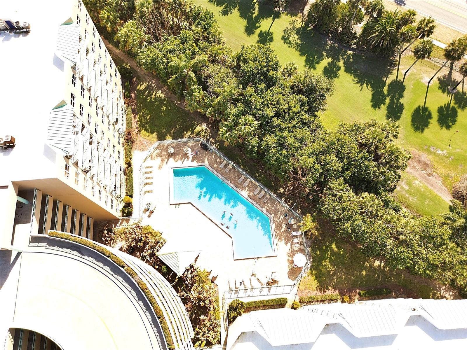 Image 42 of 50 For 4 Oceans West Boulevard 406a