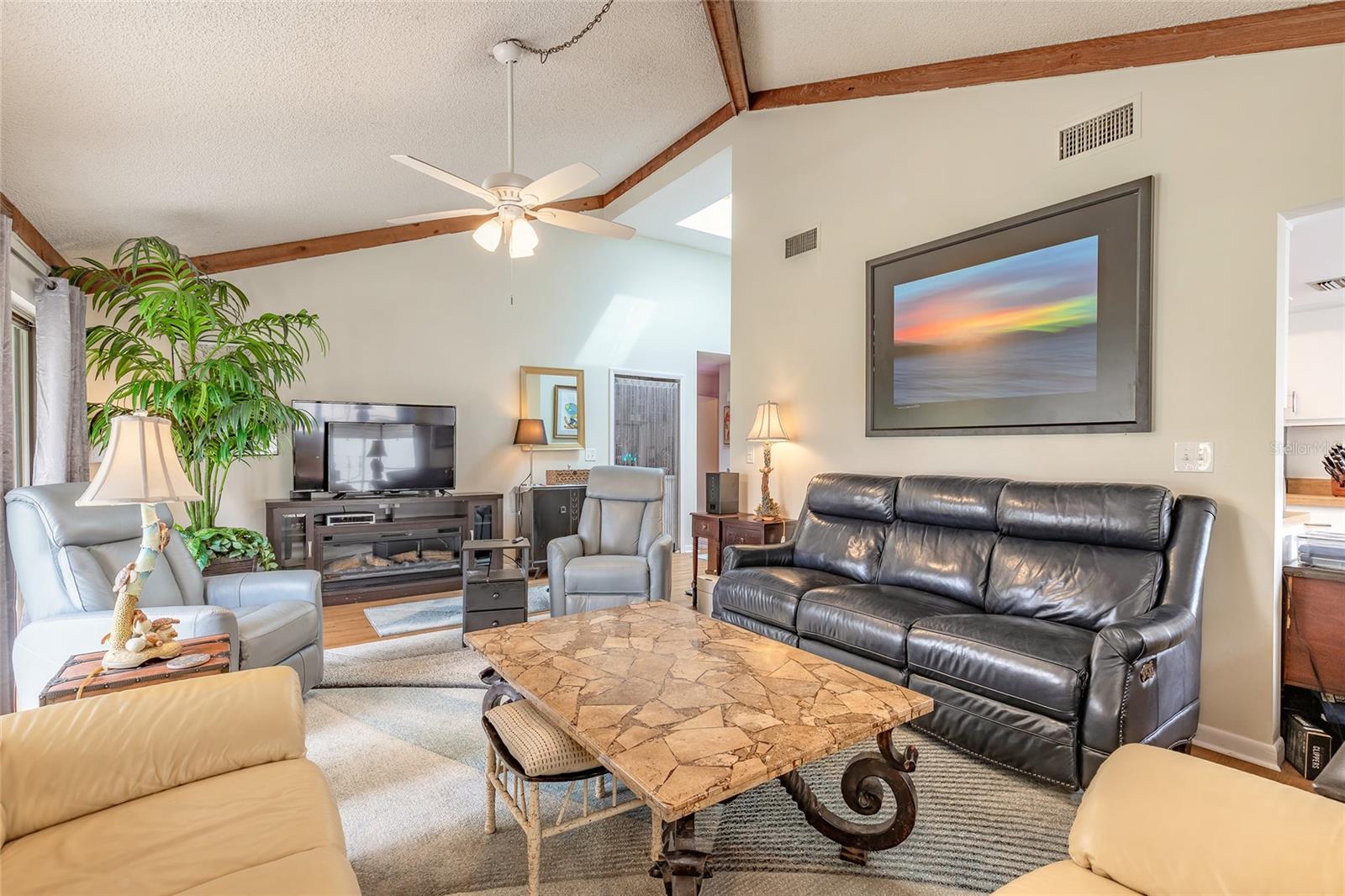 Image 11 of 46 For 148 Turnberry Circle