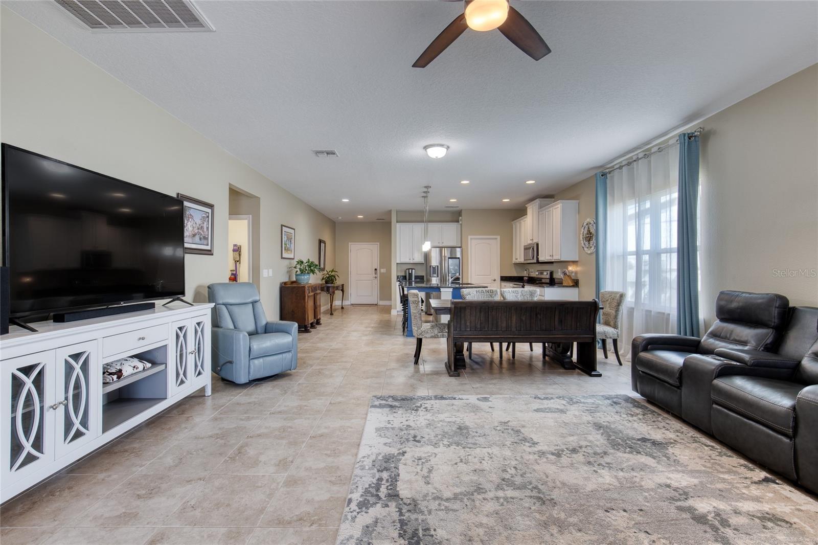 Image 21 of 62 For 5439 Estero Loop