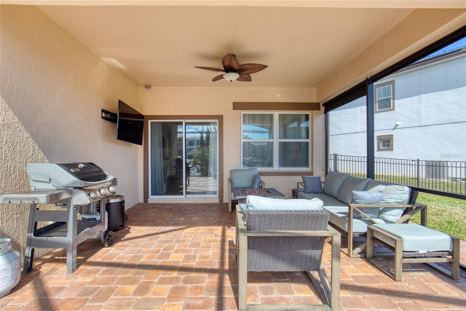 Image 41 of 62 For 5439 Estero Loop