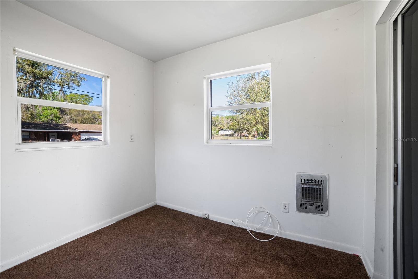 Image 13 of 42 For 805 Stone Street