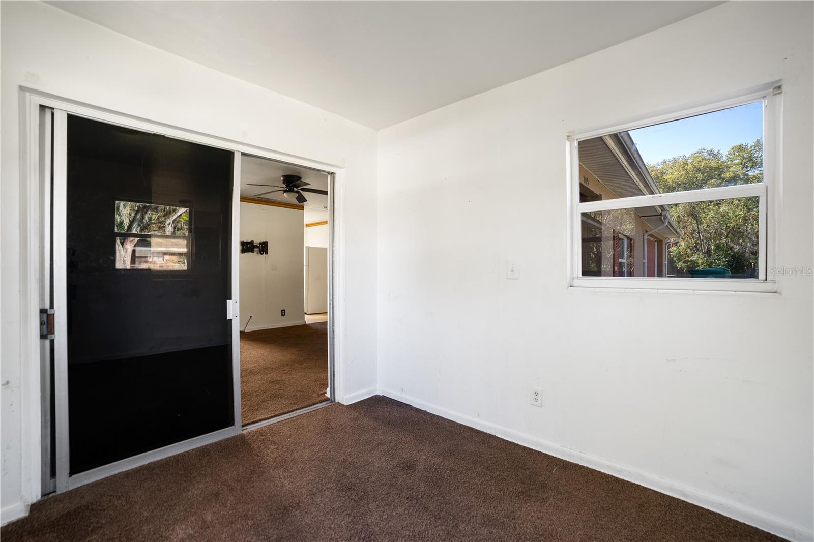 Image 14 of 42 For 805 Stone Street