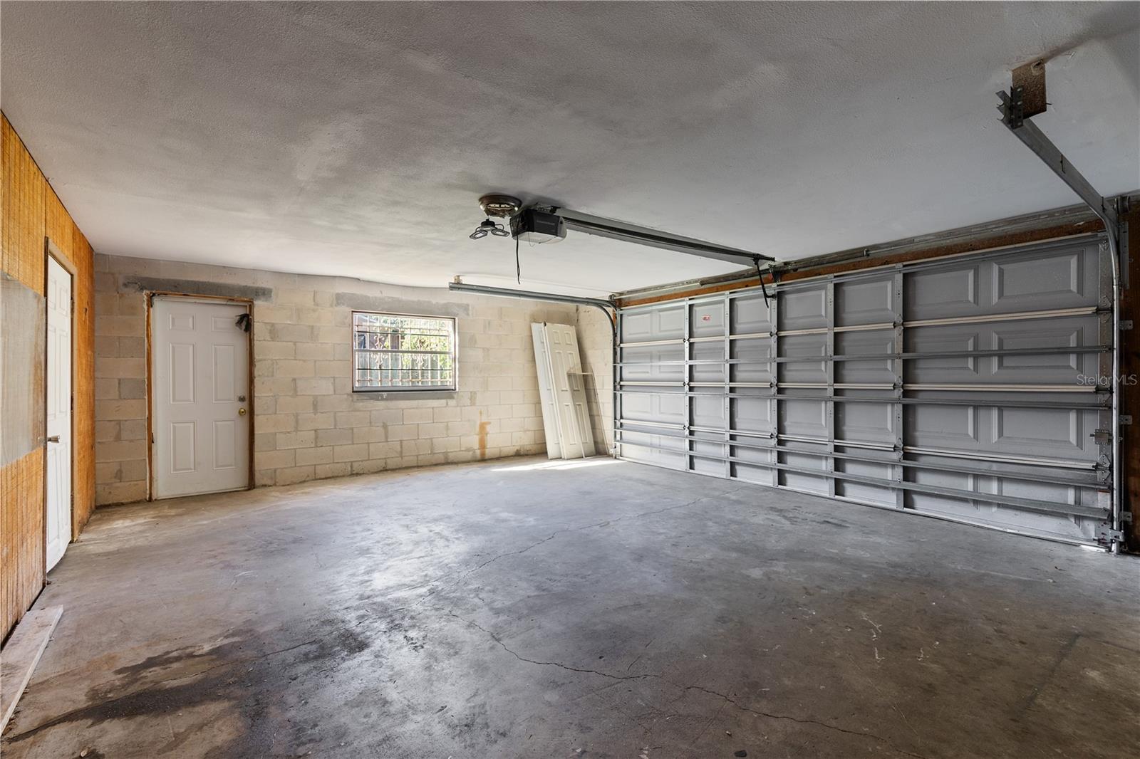 Image 21 of 42 For 805 Stone Street