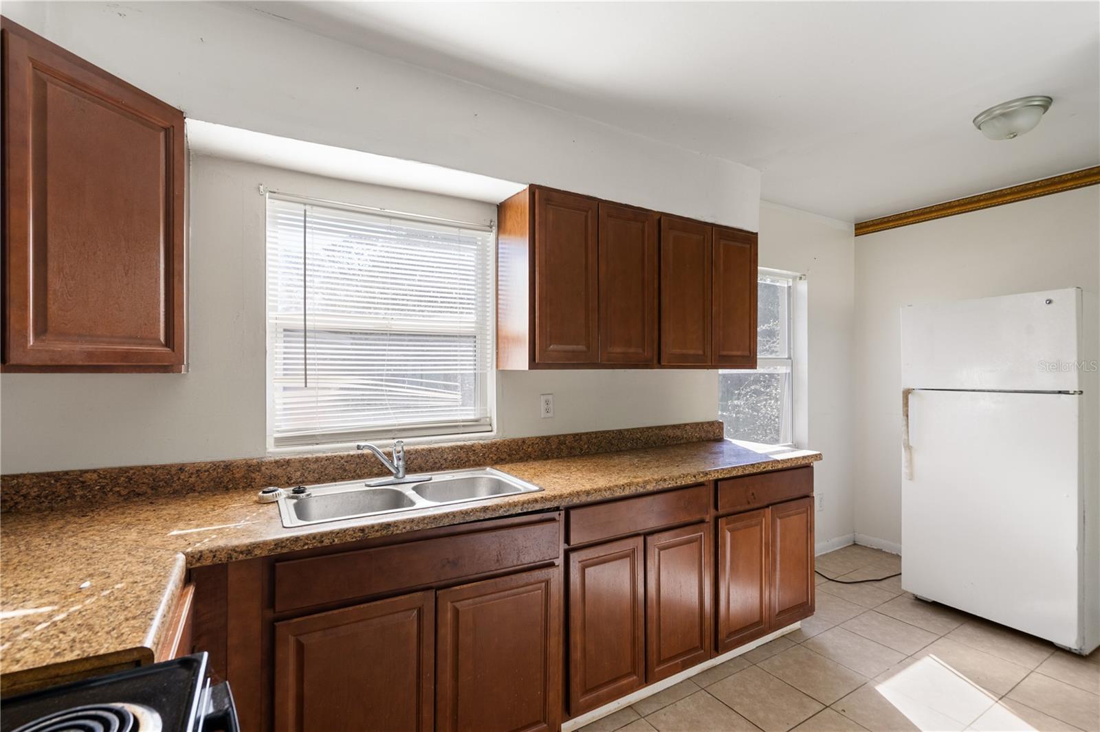 Image 26 of 42 For 805 Stone Street