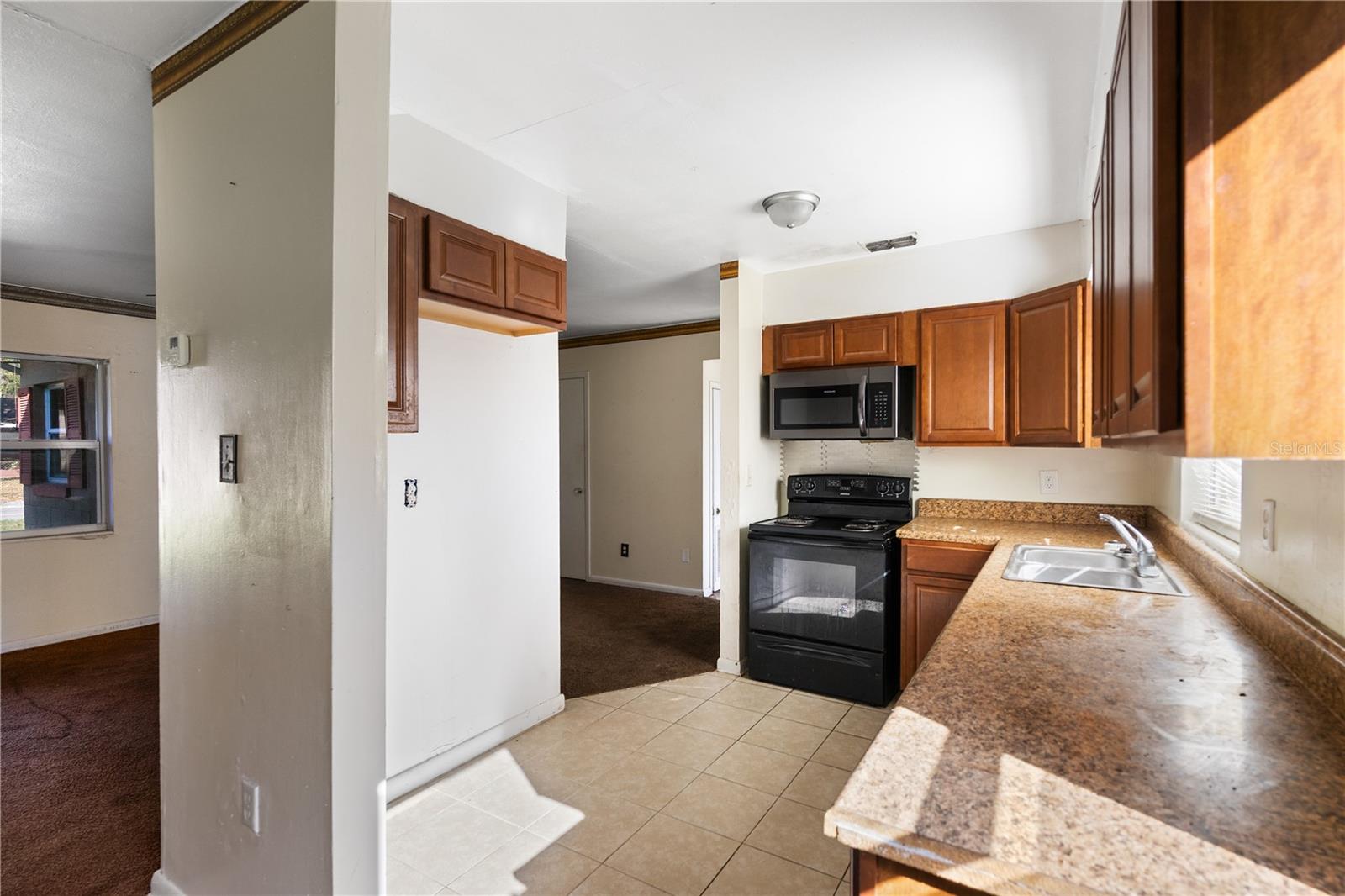 Image 27 of 42 For 805 Stone Street