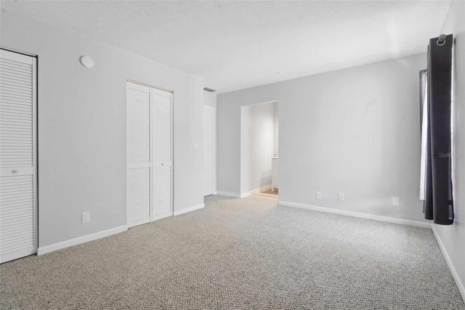 Image 14 of 42 For 100 Kentucky Avenue H106