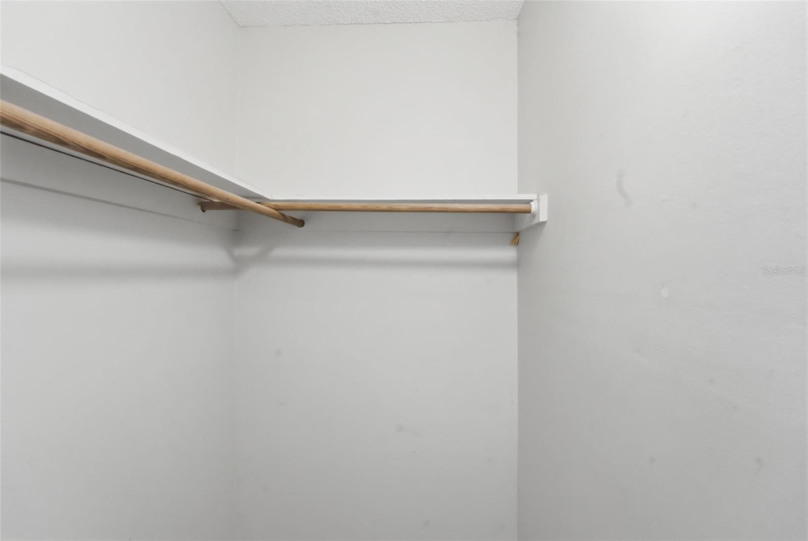 Image 21 of 42 For 100 Kentucky Avenue H106