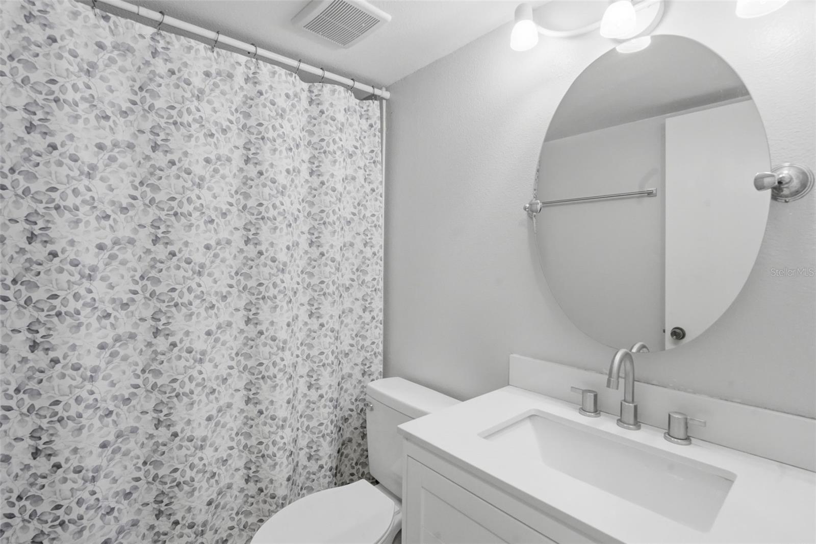 Image 22 of 42 For 100 Kentucky Avenue H106