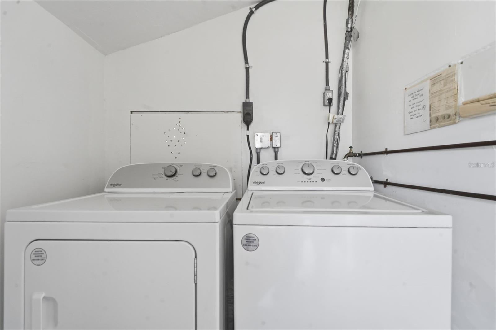 Image 26 of 42 For 100 Kentucky Avenue H106