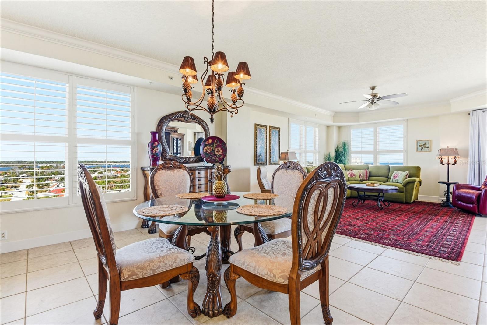 Listing photo id 8 for 2403 Atlantic Avenue 811