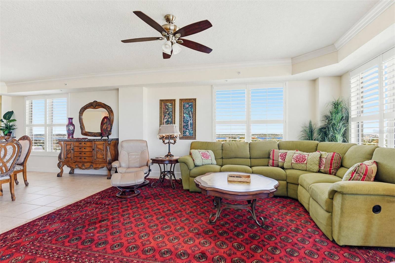 Listing photo id 5 for 2403 Atlantic Avenue 811