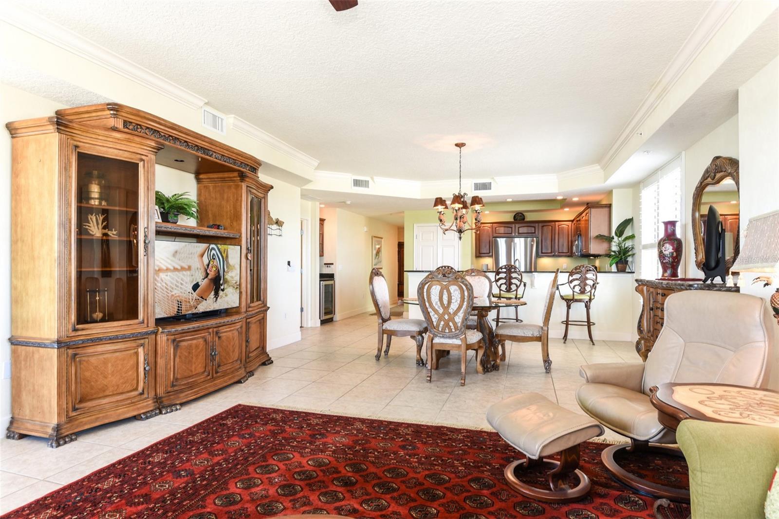 Listing photo id 6 for 2403 Atlantic Avenue 811