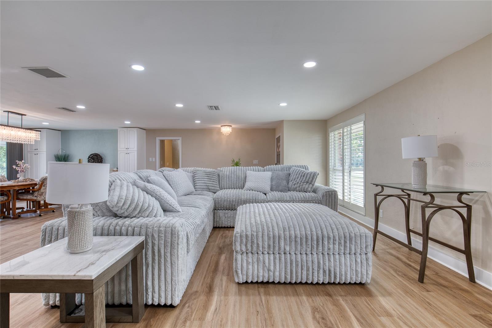 Image 19 of 79 For 2614 Peninsula Drive