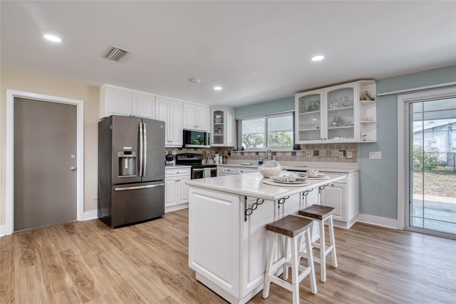 Image 23 of 79 For 2614 Peninsula Drive