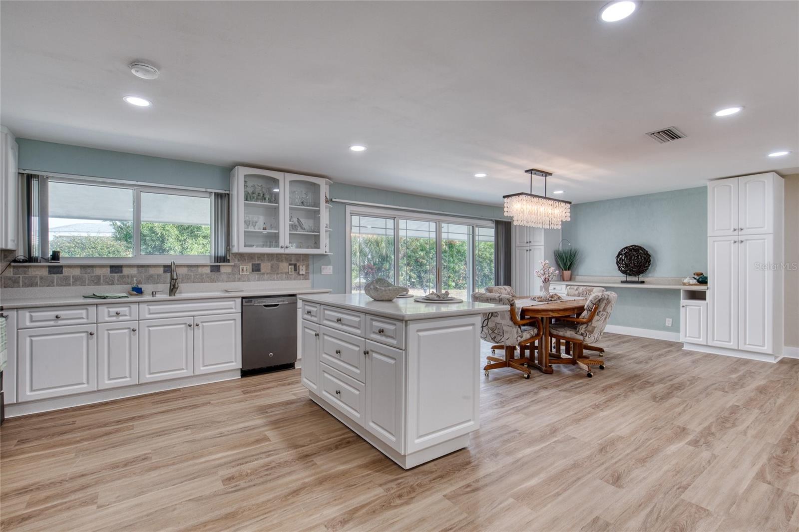 Image 26 of 79 For 2614 Peninsula Drive