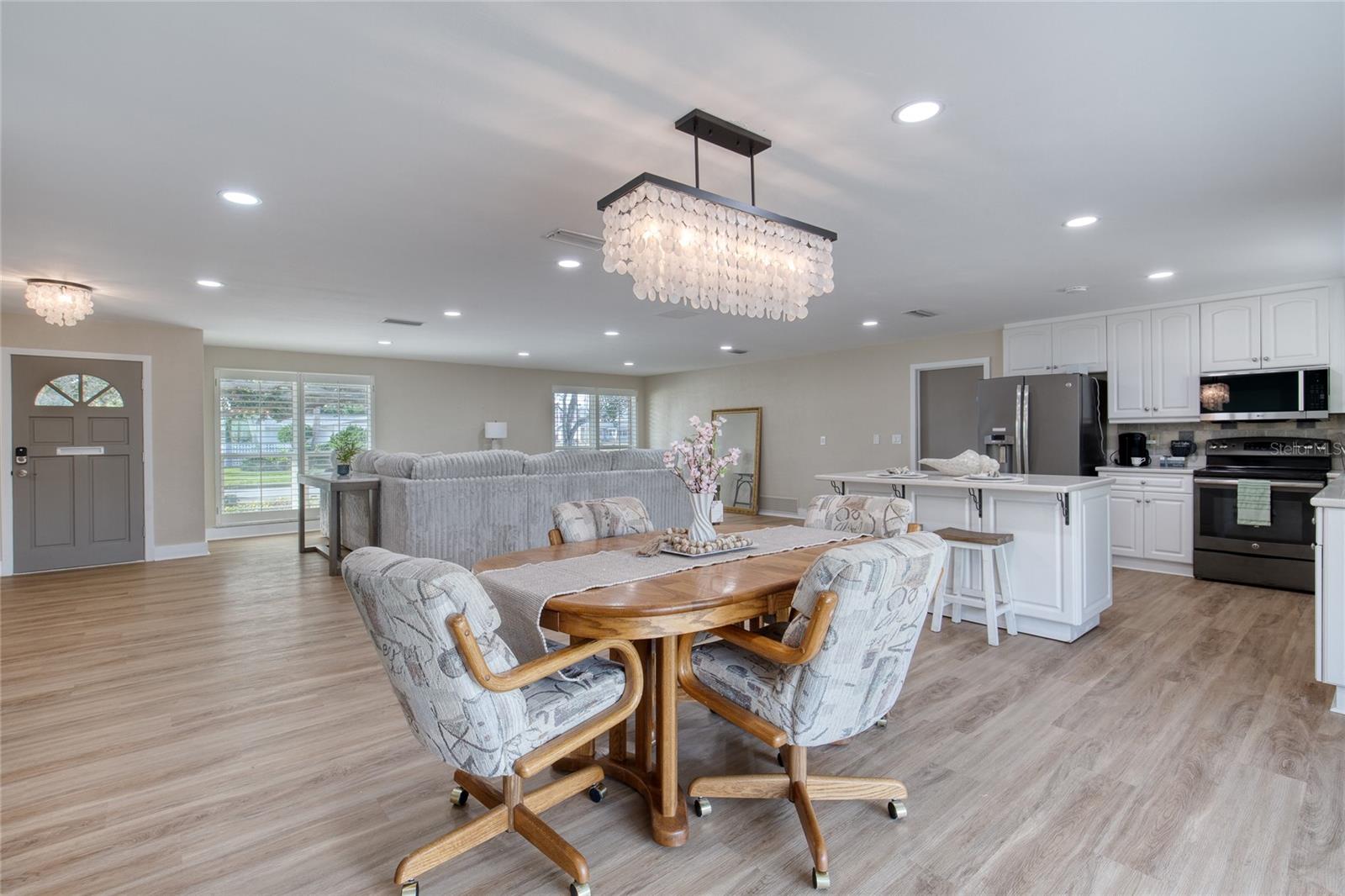 Image 29 of 79 For 2614 Peninsula Drive