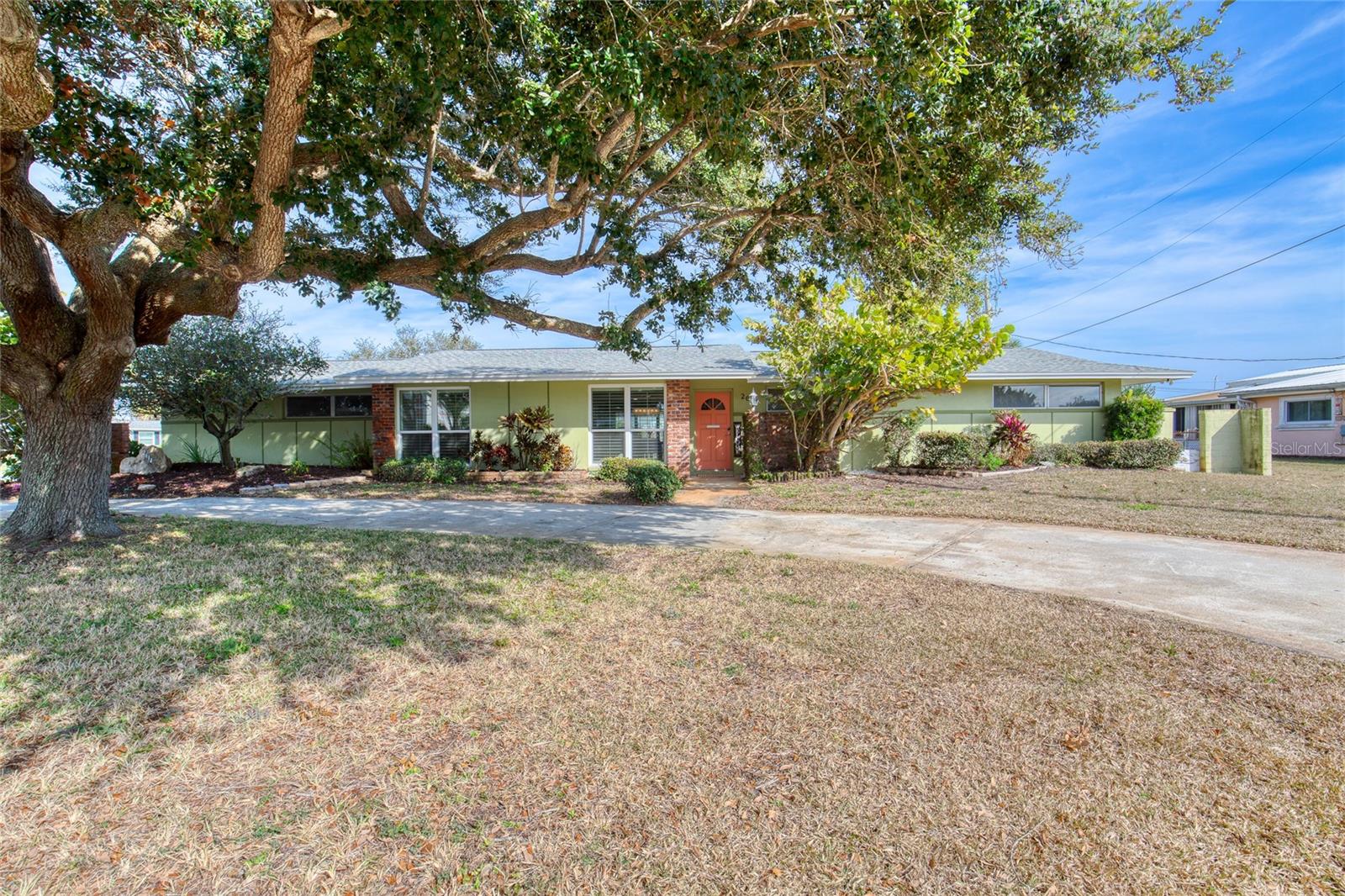 Image 3 of 79 For 2614 Peninsula Drive