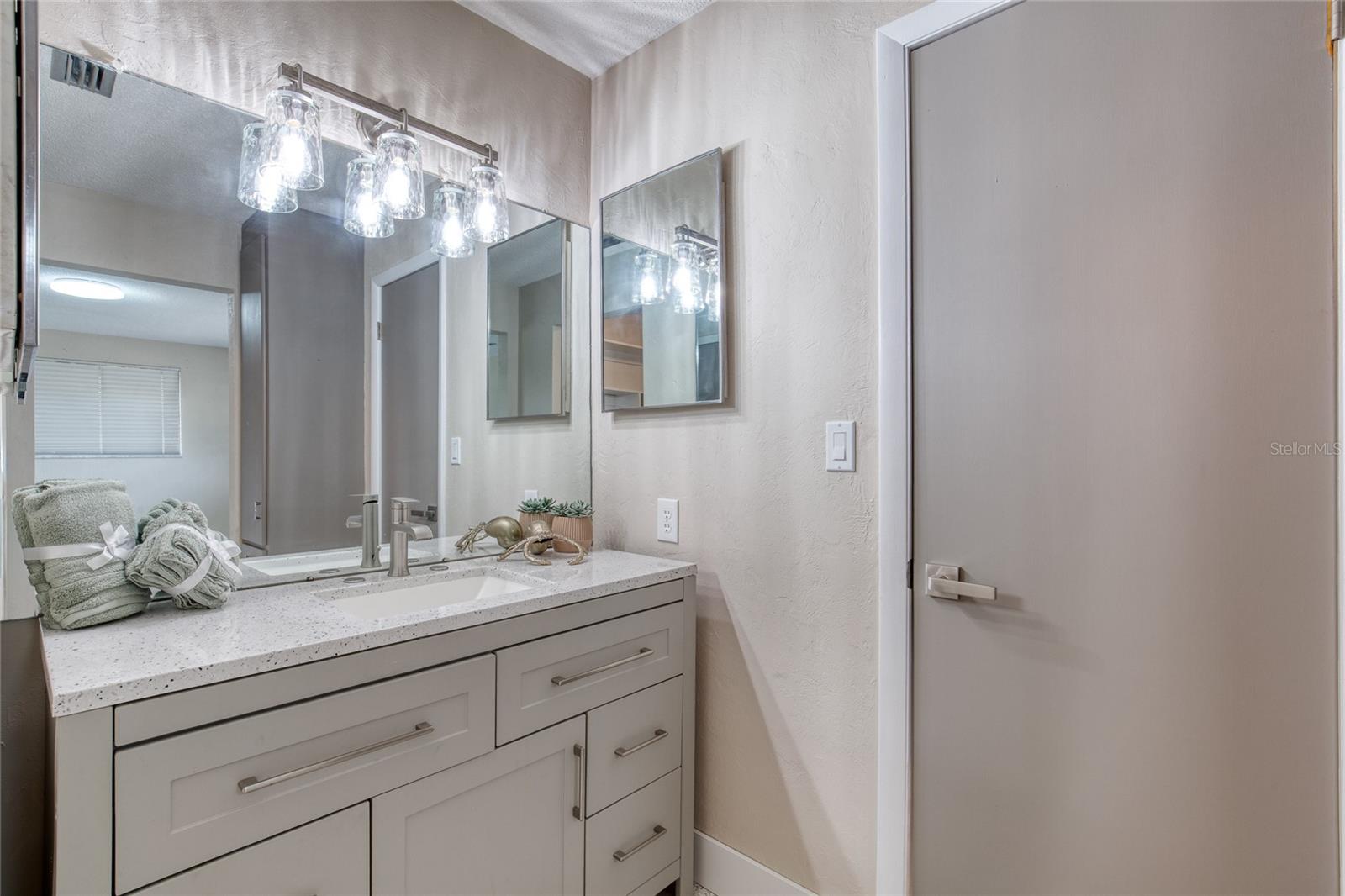 Image 49 of 79 For 2614 Peninsula Drive