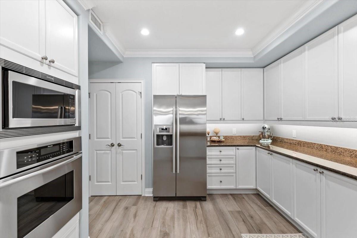 Image 18 of 64 For 2515 Atlantic Avenue 1105