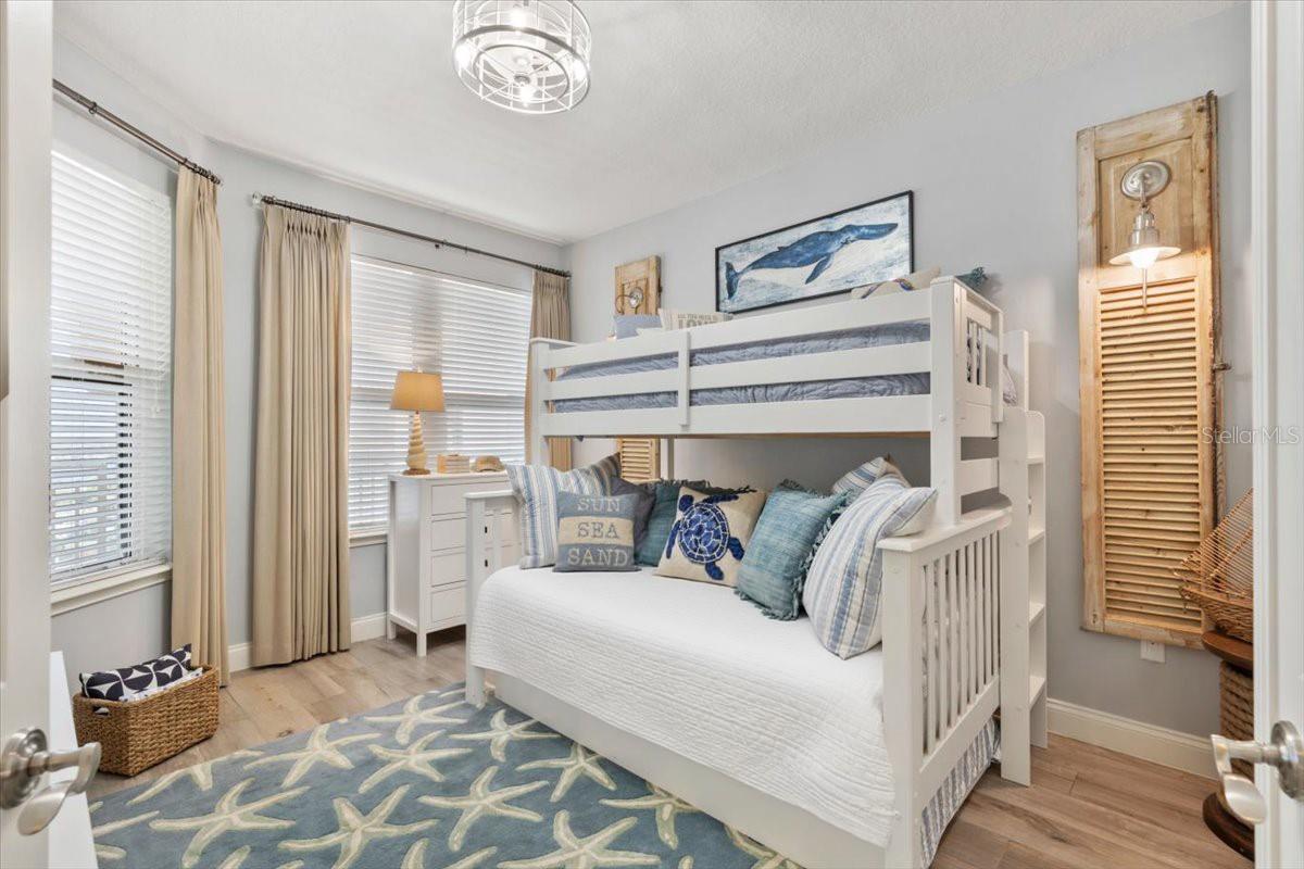 Image 34 of 64 For 2515 Atlantic Avenue 1105