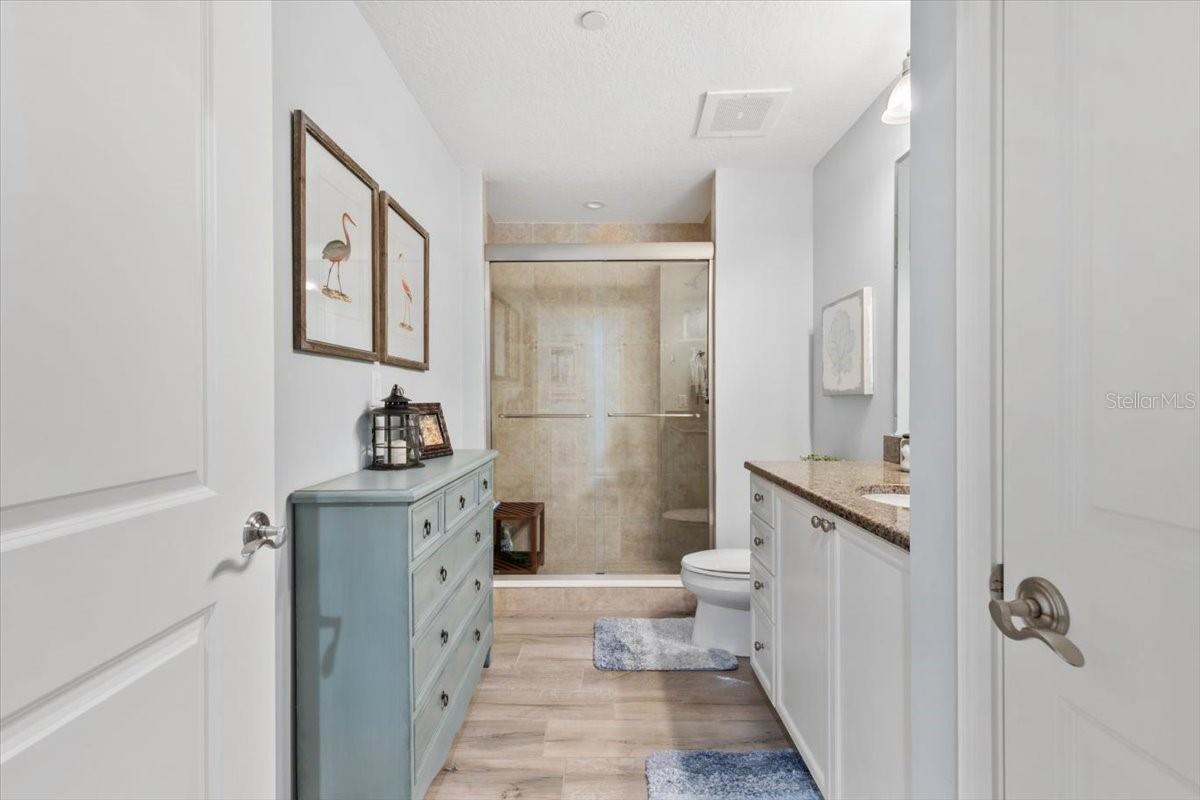 Image 36 of 64 For 2515 Atlantic Avenue 1105