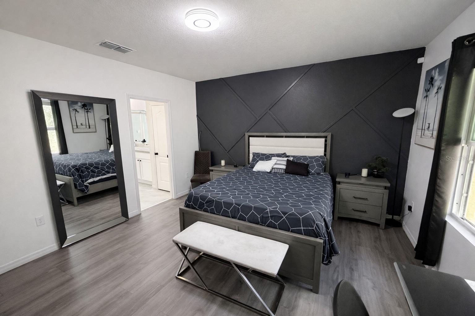 Image 11 of 20 For 364 Pelham Park Drive