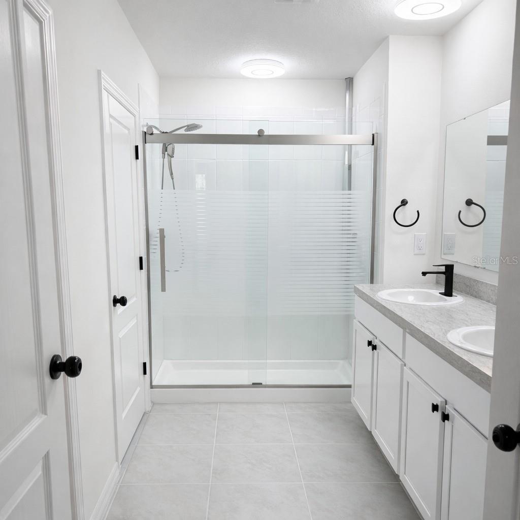 Image 14 of 20 For 364 Pelham Park Drive