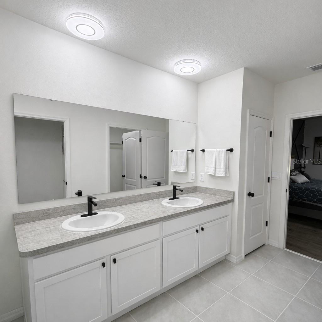 Image 15 of 20 For 364 Pelham Park Drive