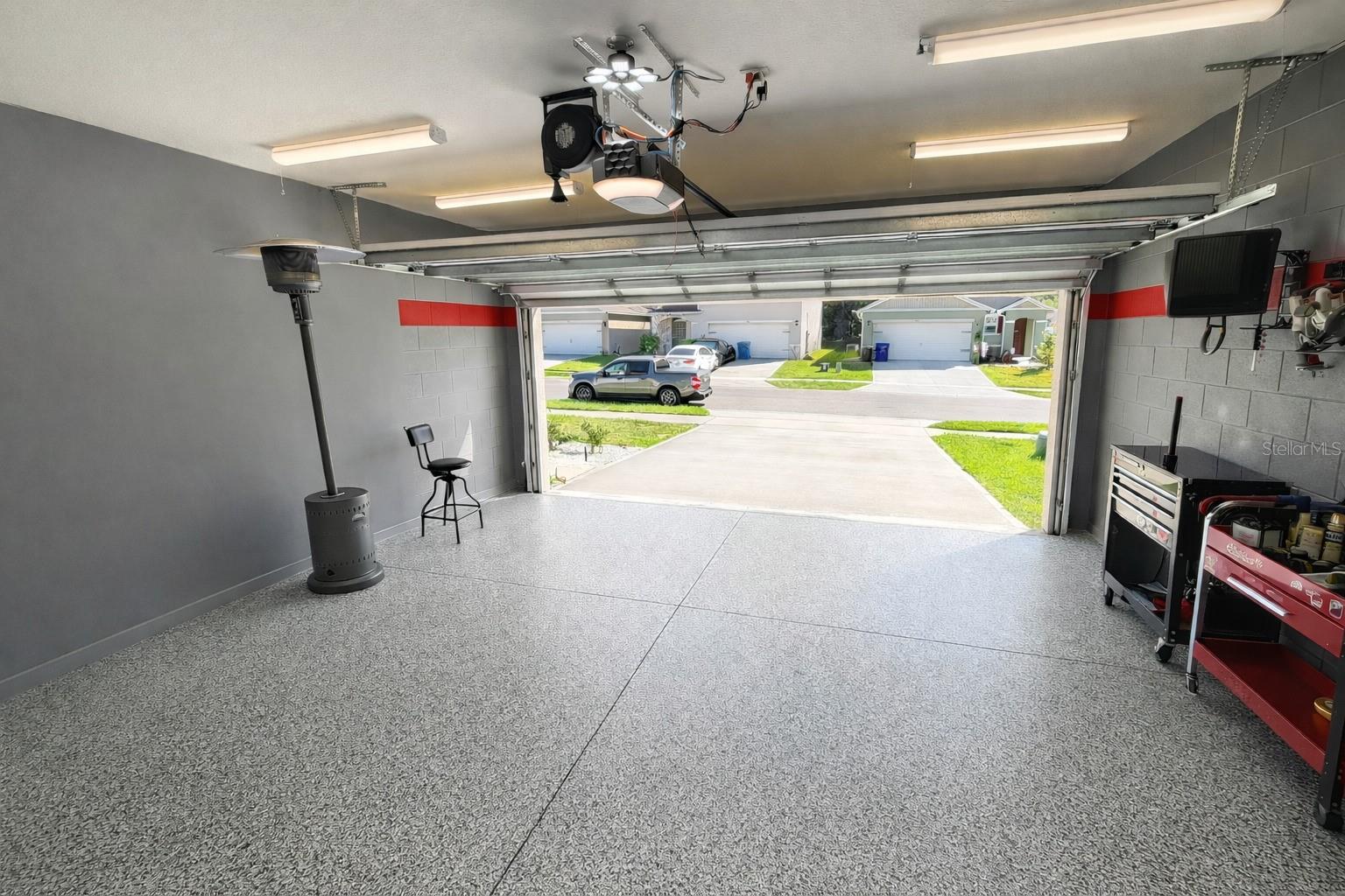 Image 18 of 20 For 364 Pelham Park Drive