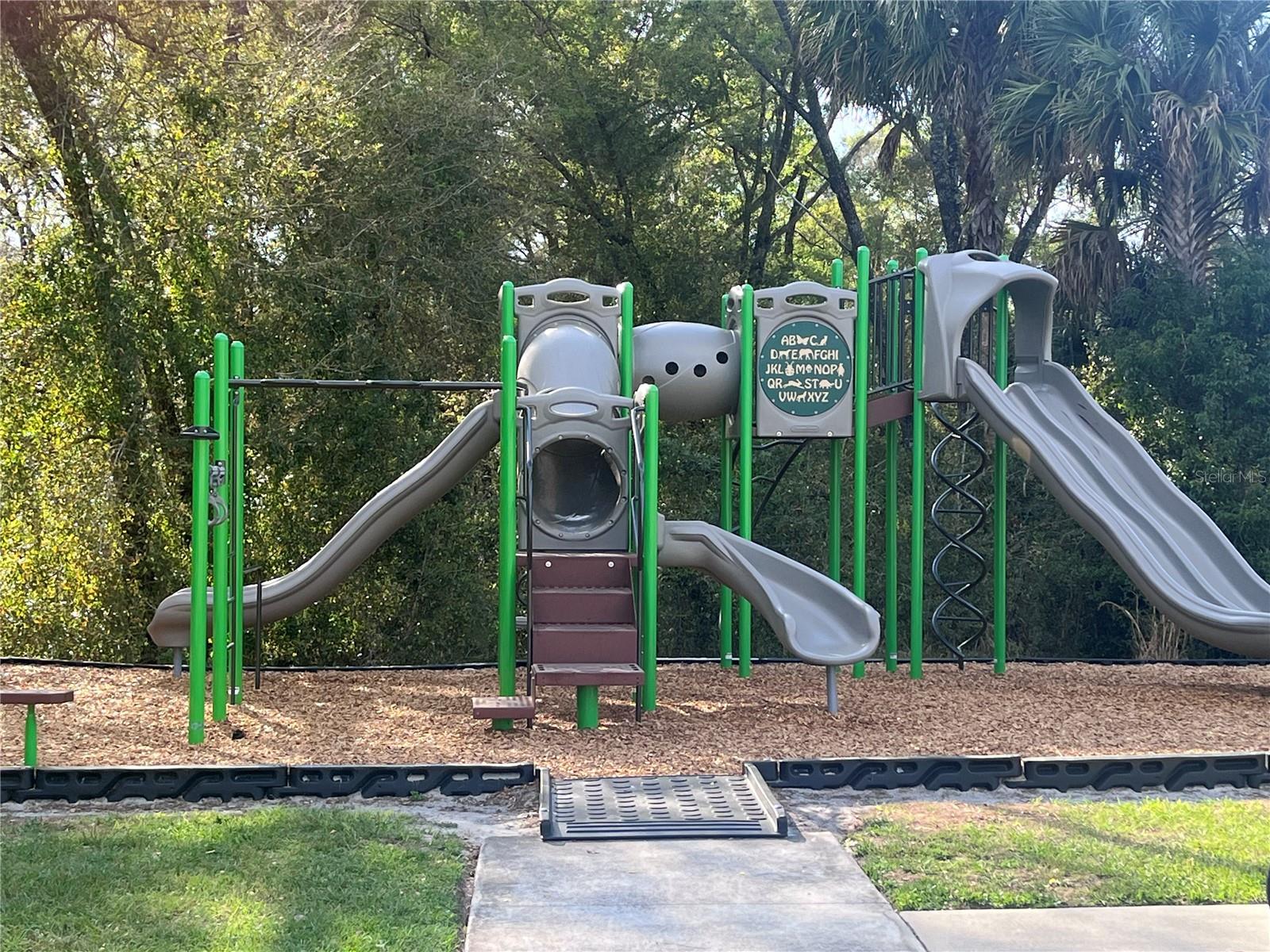 Image 20 of 20 For 364 Pelham Park Drive