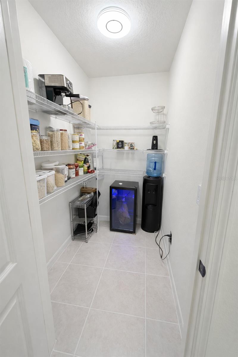 Image 6 of 20 For 364 Pelham Park Drive