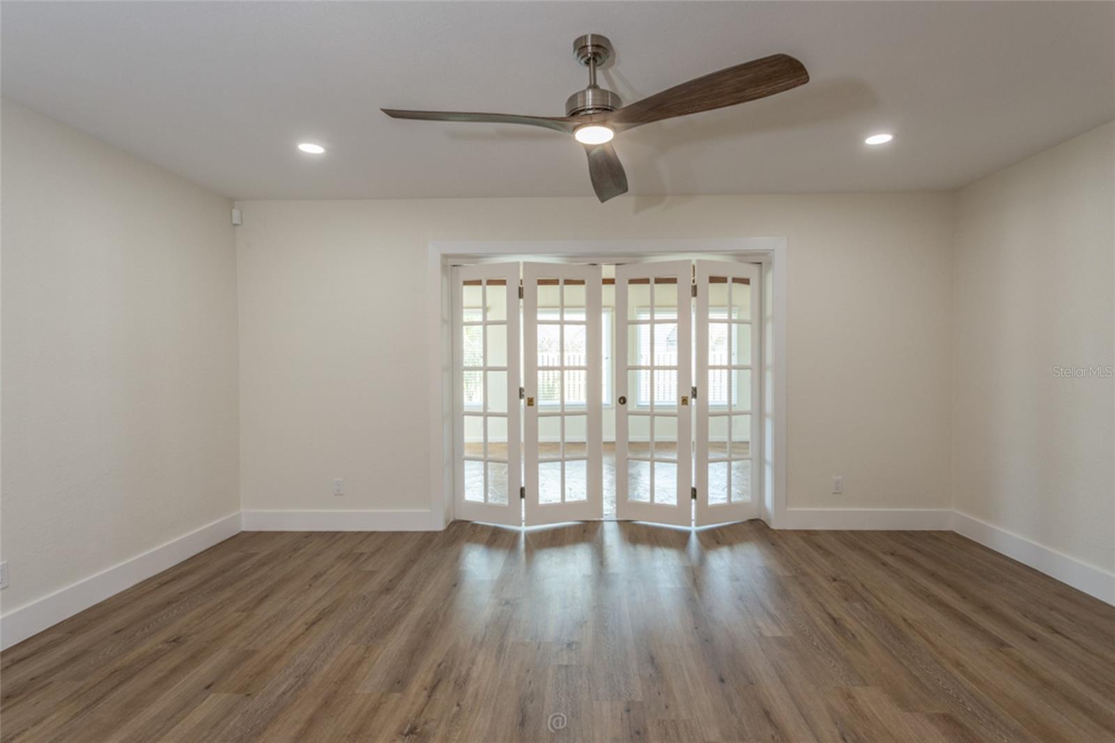 Image 13 of 44 For 4 Sea Hawk Drive